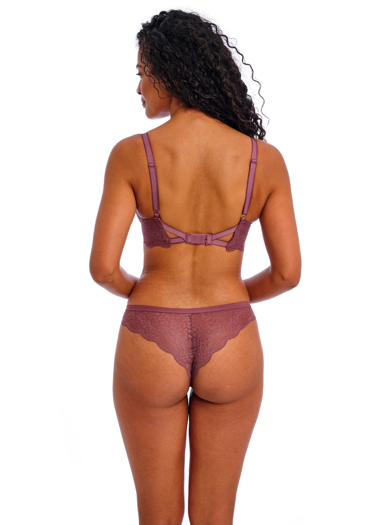 Freja Thong